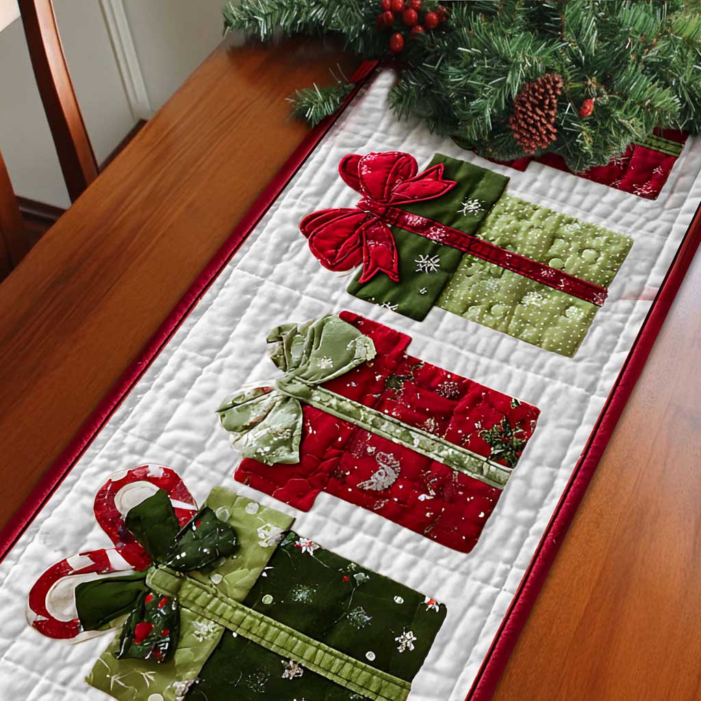 Christmas Present Table Runner QFTD5171003